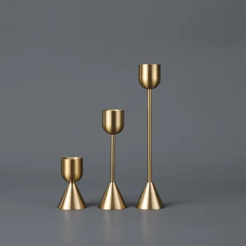  Европейският Малък Свещник Свещник Декорации Три Комплекта Метални Метални Изделия Масата Украса Украса